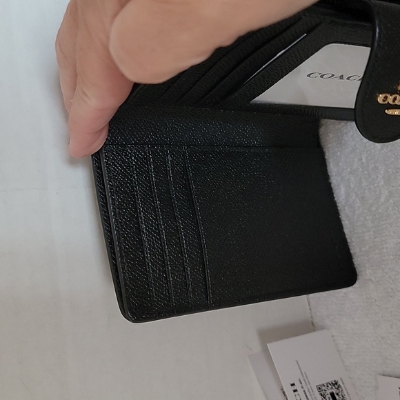 Coach black medium corner zip wallet - Picture 10 of 14